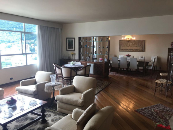Imagem Apartamento com 3 Quartos à Venda, 184 m² em Lagoa - Rio De Janeiro Imagem Apartamento com 3 Quartos à Venda, 184 m² em Lagoa - Rio De Janeiro