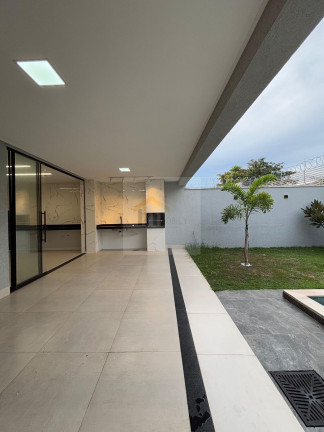 Imagem Casa com 4 Quartos à Venda, 215 m² em Jardim Helvécia - Aparecida De Goiânia