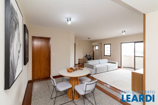 Imagem Apartamento com 4 Quartos à Venda, 149 m² em Vila Bastos - Santo André Imagem Apartamento com 4 Quartos à Venda, 149 m² em Vila Bastos - Santo André