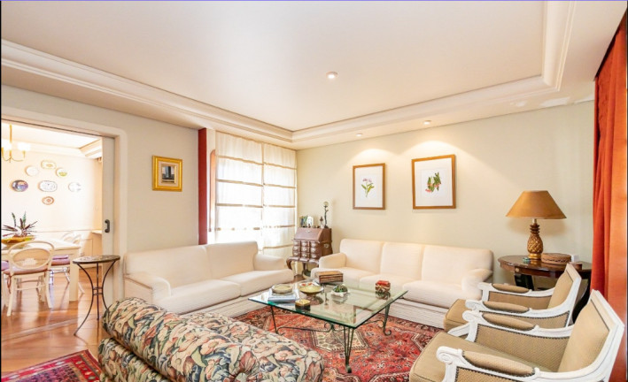 Imagem Casa com 8 Quartos à Venda, 465 m² em Hugo Lange - Curitiba