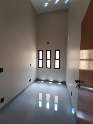 Imagem Casa com 3 Quartos à Venda, 140 m² em Residencial Paris - Anápolis Imagem Casa com 3 Quartos à Venda, 140 m² em Residencial Paris - Anápolis