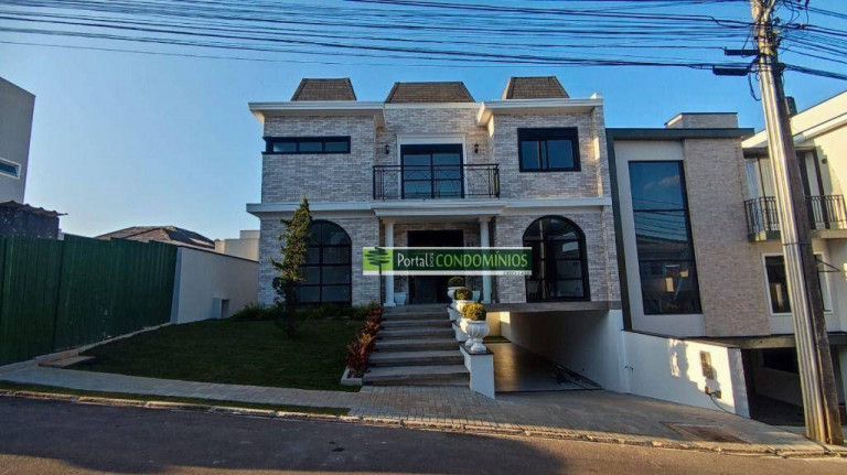 Casa com 4 Quartos à Venda, 358 m² em Campo Comprido - Curitiba
