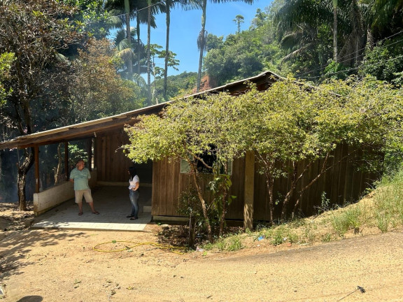 Imagem Casa com 2 Quartos à Venda, 600 m² em Conde Vila Verde - Camboriú Imagem Casa com 2 Quartos à Venda, 600 m² em Conde Vila Verde - Camboriú