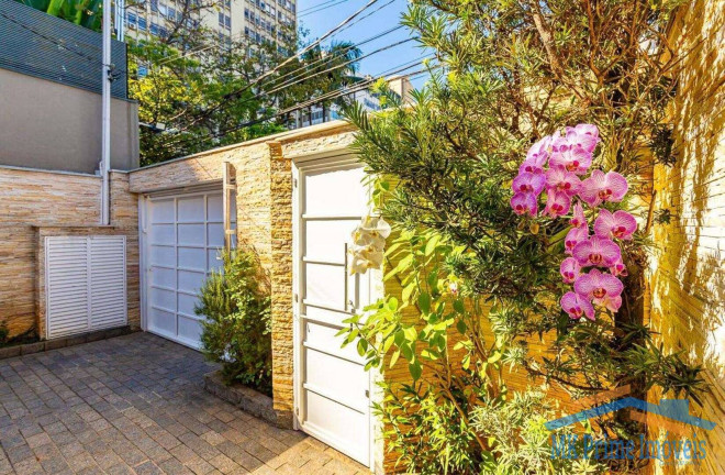 Imagem Sobrado com 3 Quartos à Venda, 220 m² em Jardim Paulistano - São Paulo