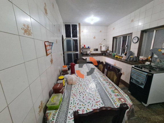 Imagem Casa com 4 Quartos à Venda, 268 m² em Jardim Canaã - Nova Iguaçu