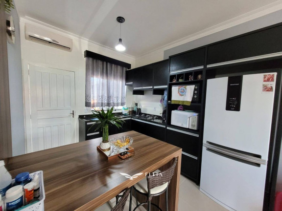 Imagem Casa com 2 Quartos à Venda, 60 m² em Itajuba - Barra Velha Imagem Casa com 2 Quartos à Venda, 60 m² em Itajuba - Barra Velha