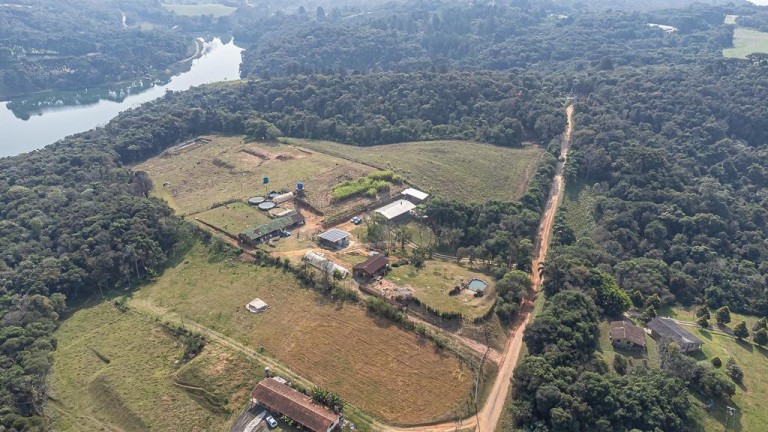 Imagem Imóvel com 1 Quarto à Venda, 22.000 m² em Vila David Antônio - Campo Largo Imagem Imóvel com 1 Quarto à Venda, 22.000 m² em Vila David Antônio - Campo Largo
