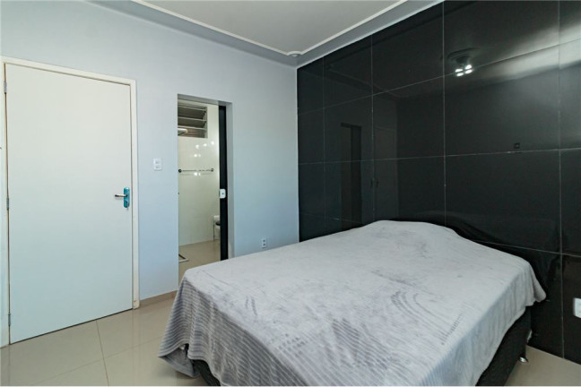 Imagem Imóvel com 2 Quartos à Venda, 68 m² em Centro Histórico - Porto Alegre Imagem Imóvel com 2 Quartos à Venda, 68 m² em Centro Histórico - Porto Alegre
