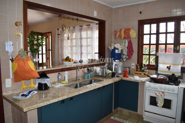 Imagem Casa com 4 Quartos à Venda, 222 m² em Região Do Alto Da Vila Inglesa - Campos Do Jordão Imagem Casa com 4 Quartos à Venda, 222 m² em Região Do Alto Da Vila Inglesa - Campos Do Jordão