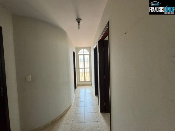 Imagem Casa com 3 Quartos à Venda, 450 m² em Setor Coimbra - Goiânia Imagem Casa com 3 Quartos à Venda, 450 m² em Setor Coimbra - Goiânia
