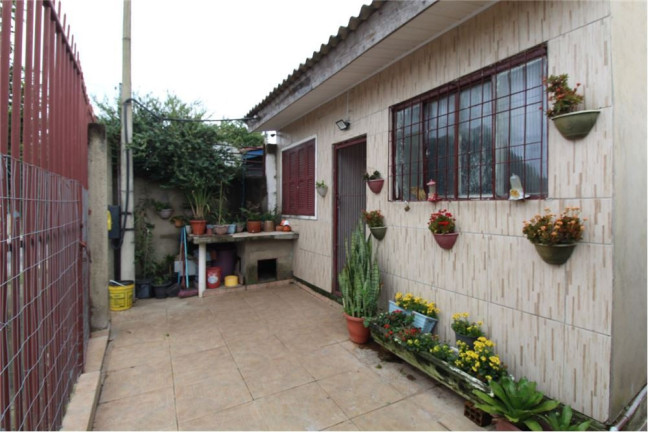 Imagem Casa com 2 Quartos à Venda, em Mário Quintana - Porto Alegre Imagem Casa com 2 Quartos à Venda, em Mário Quintana - Porto Alegre