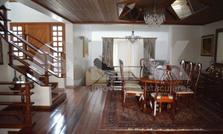 Imagem Casa com 3 Quartos à Venda, 430 m² em Jardim Lindóia - Porto Alegre Imagem Casa com 3 Quartos à Venda, 430 m² em Jardim Lindóia - Porto Alegre