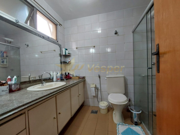 Imagem Sobrado com 4 Quartos à Venda, 348 m² em Setor Bueno - Goiânia