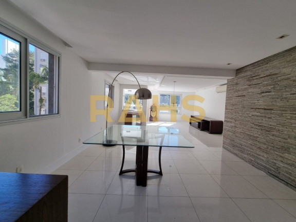 Imagem Apartamento com 3 Quartos à Venda, 180 m² em Atiradores - Joinville