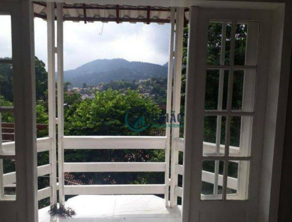Imagem Casa com 3 Quartos à Venda, 270 m² em Badu - Niterói