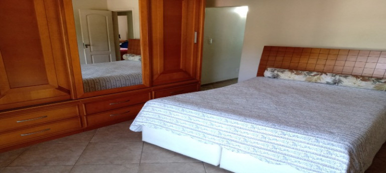 Imagem Casa com 3 Quartos à Venda, 250 m² em Vila Valqueire - Rio De Janeiro Imagem Casa com 3 Quartos à Venda, 250 m² em Vila Valqueire - Rio De Janeiro