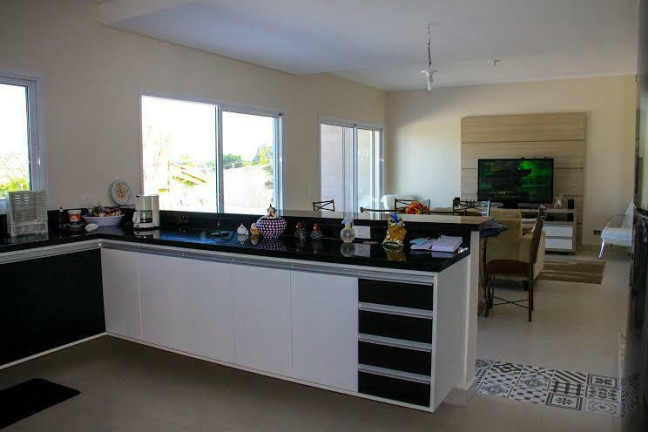 Imagem Casa com 4 Quartos à Venda, 343 m² em Chácaras Santa Rita - Caçapava Imagem Casa com 4 Quartos à Venda, 343 m² em Chácaras Santa Rita - Caçapava