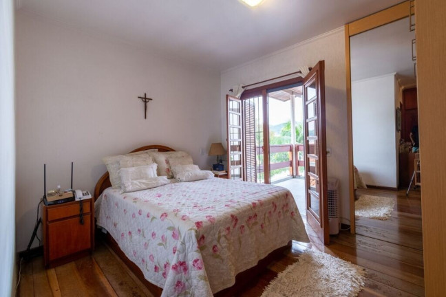 Imagem Casa com 3 Quartos à Venda, 300 m² em Jardim Virginia Bianca - São Paulo