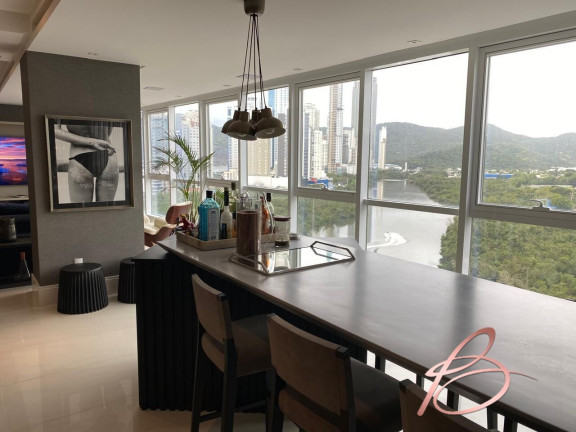 Imagem Apartamento com 4 Quartos à Venda, 190 m² em Centro - Balneário Camboriú