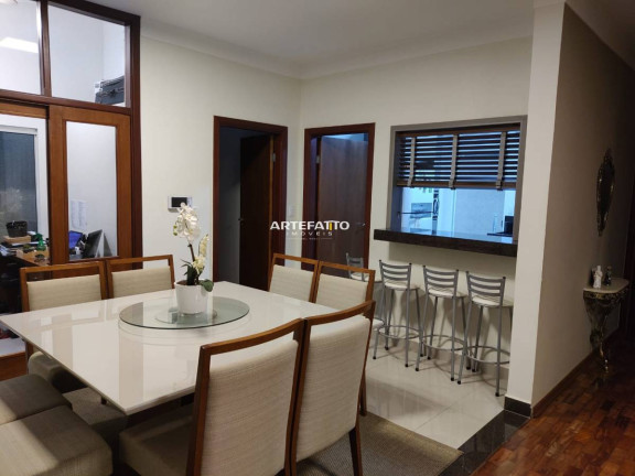 Imagem Casa com 3 Quartos à Venda, 239 m² Imagem Casa com 3 Quartos à Venda, 239 m²