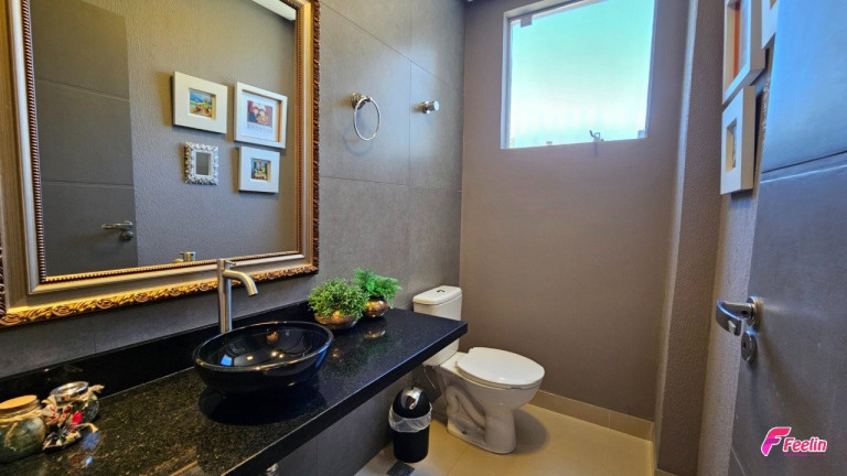 Imagem Casa com 3 Quartos à Venda, 178 m² em Córrego Grande - Florianópolis Imagem Casa com 3 Quartos à Venda, 178 m² em Córrego Grande - Florianópolis