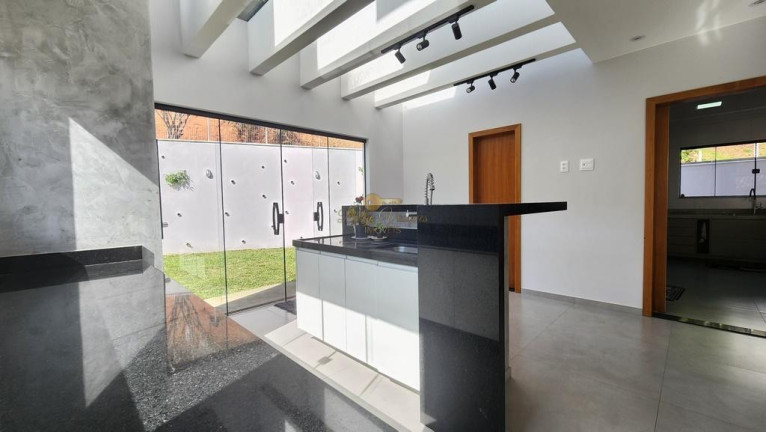 Imagem Casa com 4 Quartos à Venda, 260 m² em Parque Do Imbui - Teresópolis Imagem Casa com 4 Quartos à Venda, 260 m² em Parque Do Imbui - Teresópolis