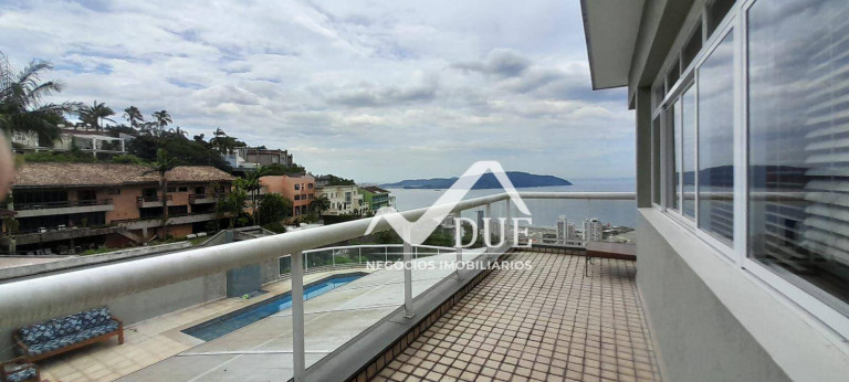 Imagem Casa com 4 Quartos à Venda, 516 m² em Marapé - Santos