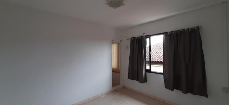 Imagem Sobrado com 4 Quartos à Venda, 269 m² em Santa Catarina - Joinville Imagem Sobrado com 4 Quartos à Venda, 269 m² em Santa Catarina - Joinville