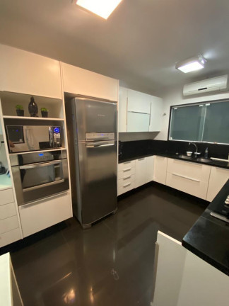 Imagem Casa de Condomínio com 5 Quartos para Alugar, 380 m² em Barra Da Tijuca - Rio De Janeiro Imagem Casa de Condomínio com 5 Quartos para Alugar, 380 m² em Barra Da Tijuca - Rio De Janeiro
