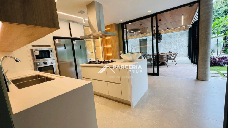 Imagem Casa com 8 Quartos à Venda, 800 m² em Riviera Módulo 12 - Bertioga Imagem Casa com 8 Quartos à Venda, 800 m² em Riviera Módulo 12 - Bertioga