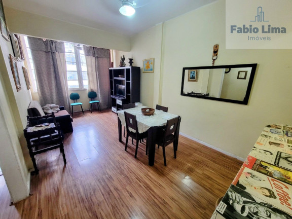 Imagem Imóvel com 2 Quartos à Venda, 55 m² em Copacabana - Rio De Janeiro Imagem Imóvel com 2 Quartos à Venda, 55 m² em Copacabana - Rio De Janeiro
