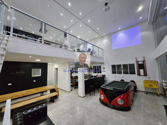 Imagem Casa com 3 Quartos à Venda, 330 m² em Barueri Imagem Casa com 3 Quartos à Venda, 330 m² em Barueri