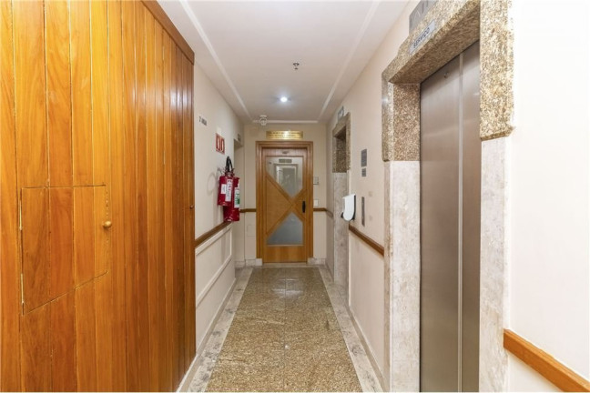 Sala Comercial à Venda, 90 m² em Jardim Paulista - São Paulo