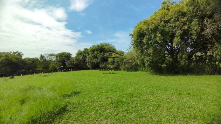 Imagem Imóvel com 2 Quartos à Venda, 35.758 m² em Quiririm - Taubaté Imagem Imóvel com 2 Quartos à Venda, 35.758 m² em Quiririm - Taubaté