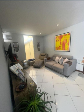 Imagem Casa com 4 Quartos à Venda, 220 m² em Piatã - Salvador