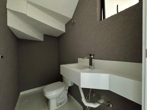 Imagem Casa com 3 Quartos à Venda, 126 m² em Uberaba - Curitiba