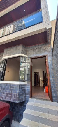 Imagem Casa com 4 Quartos à Venda, 260 m² em Gonzaga - Santos Imagem Casa com 4 Quartos à Venda, 260 m² em Gonzaga - Santos