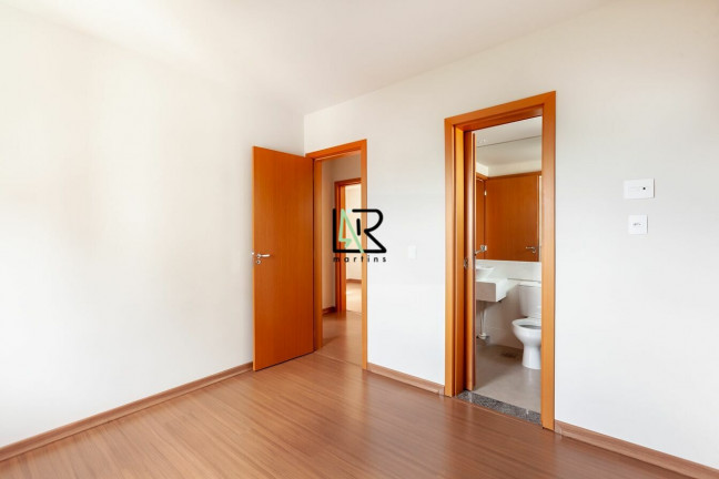 Imagem Apartamento com 3 Quartos à Venda, 77 m² em Santo Antônio - Belo Horizonte Imagem Apartamento com 3 Quartos à Venda, 77 m² em Santo Antônio - Belo Horizonte