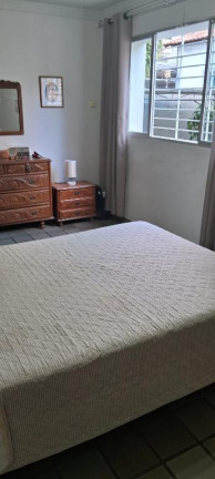 Casa com 5 Quartos à Venda, 250 m² em Graças - Recife