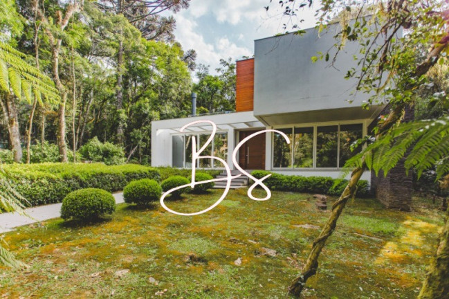 Imagem Casa com 4 Quartos à Venda, 1.096 m² em Centro - Gramado Imagem Casa com 4 Quartos à Venda, 1.096 m² em Centro - Gramado