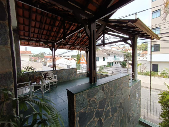 Imagem Casa com 3 Quartos à Venda, 161 m² Imagem Casa com 3 Quartos à Venda, 161 m²