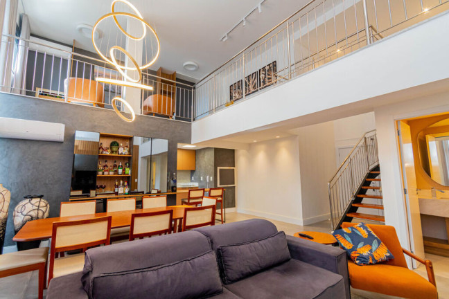 Imagem Cobertura com 3 Quartos à Venda, 182 m² em Menino Deus - Porto Alegre Imagem Cobertura com 3 Quartos à Venda, 182 m² em Menino Deus - Porto Alegre