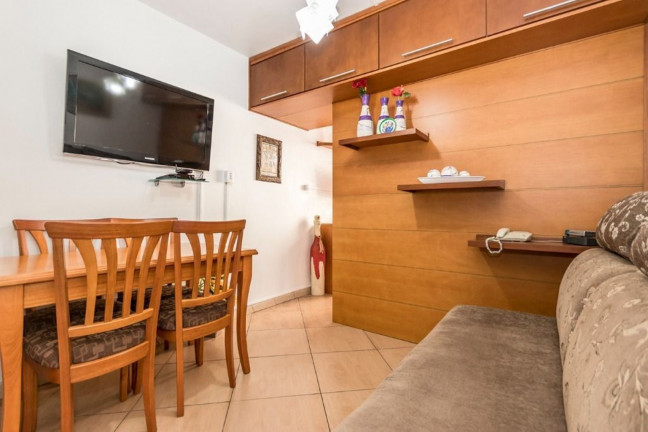 Imagem Imóvel com 1 Quarto à Venda, 33 m² em Cidade Baixa - Porto Alegre Imagem Imóvel com 1 Quarto à Venda, 33 m² em Cidade Baixa - Porto Alegre