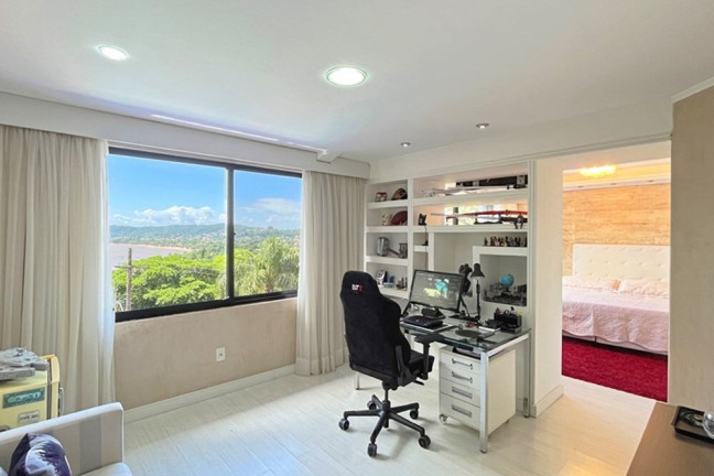 Imagem Casa com 3 Quartos à Venda, 395 m² em Espírito Santo - Porto Alegre Imagem Casa com 3 Quartos à Venda, 395 m² em Espírito Santo - Porto Alegre
