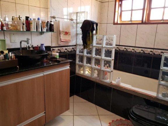 Imagem Imóvel com 3 Quartos à Venda, 180 m² em Jardim Macarenko - Sumaré
