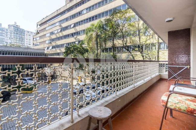 Imagem Apartamento com 3 Quartos à Venda, 190 m² em Rio Branco - Porto Alegre Imagem Apartamento com 3 Quartos à Venda, 190 m² em Rio Branco - Porto Alegre