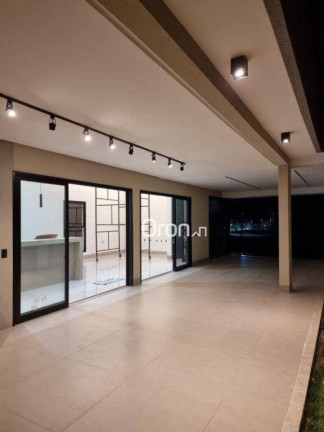 Imagem Casa com 3 Quartos à Venda, 180 m² em Terras Alpha 1 - Senador Canedo Imagem Casa com 3 Quartos à Venda, 180 m² em Terras Alpha 1 - Senador Canedo