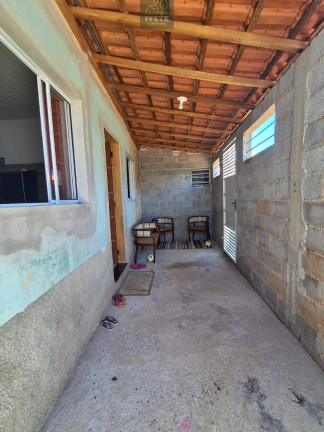 Imagem Casa com 3 Quartos à Venda, 200 m² Imagem Casa com 3 Quartos à Venda, 200 m²