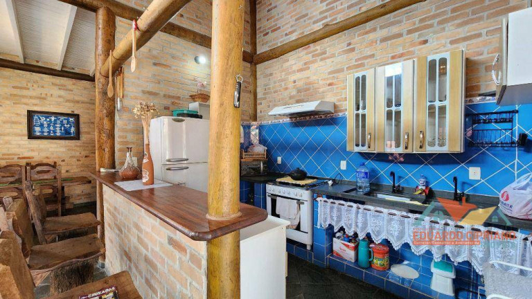 Imagem Casa com 4 Quartos à Venda, 239 m² em Massaguaçu - Caraguatatuba