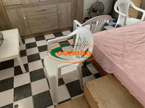 Imagem Casa com 4 Quartos à Venda, 240 m² em Tijuca - Rio De Janeiro